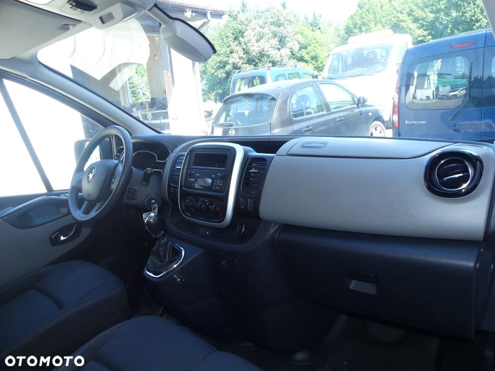 Renault Trafic - 15