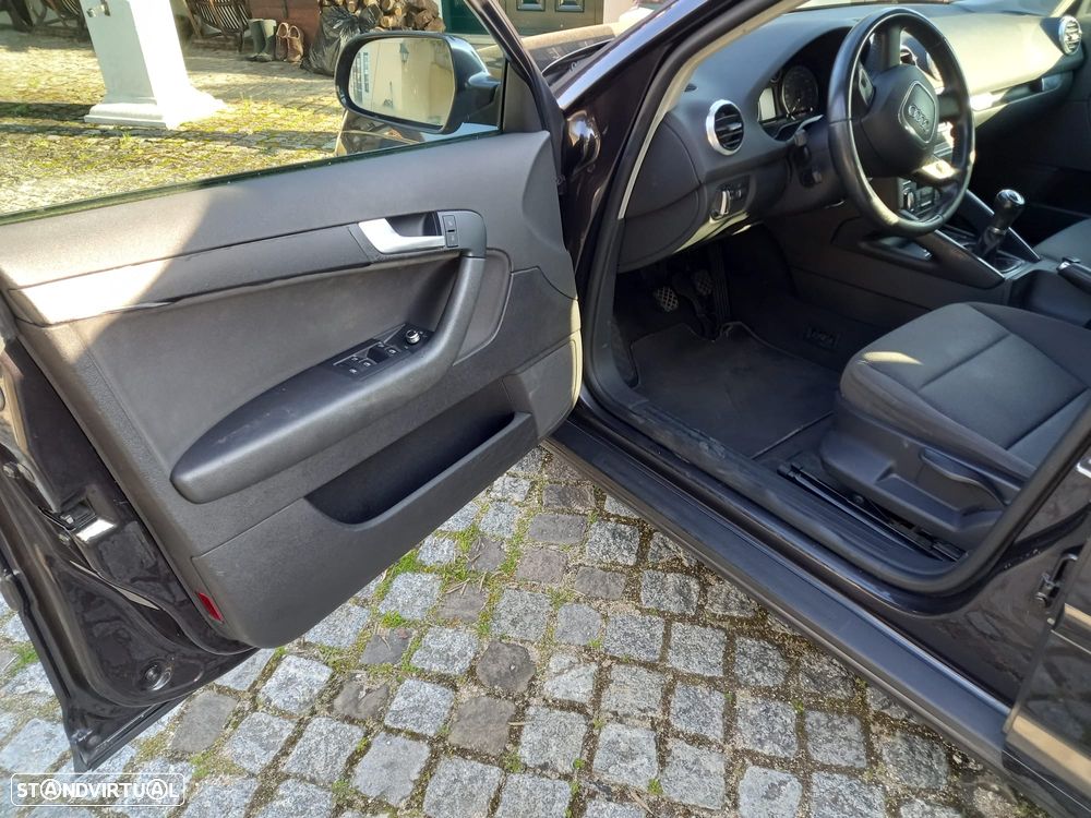 Audi A3 Sportback 1.6 TDI Attraction - 6