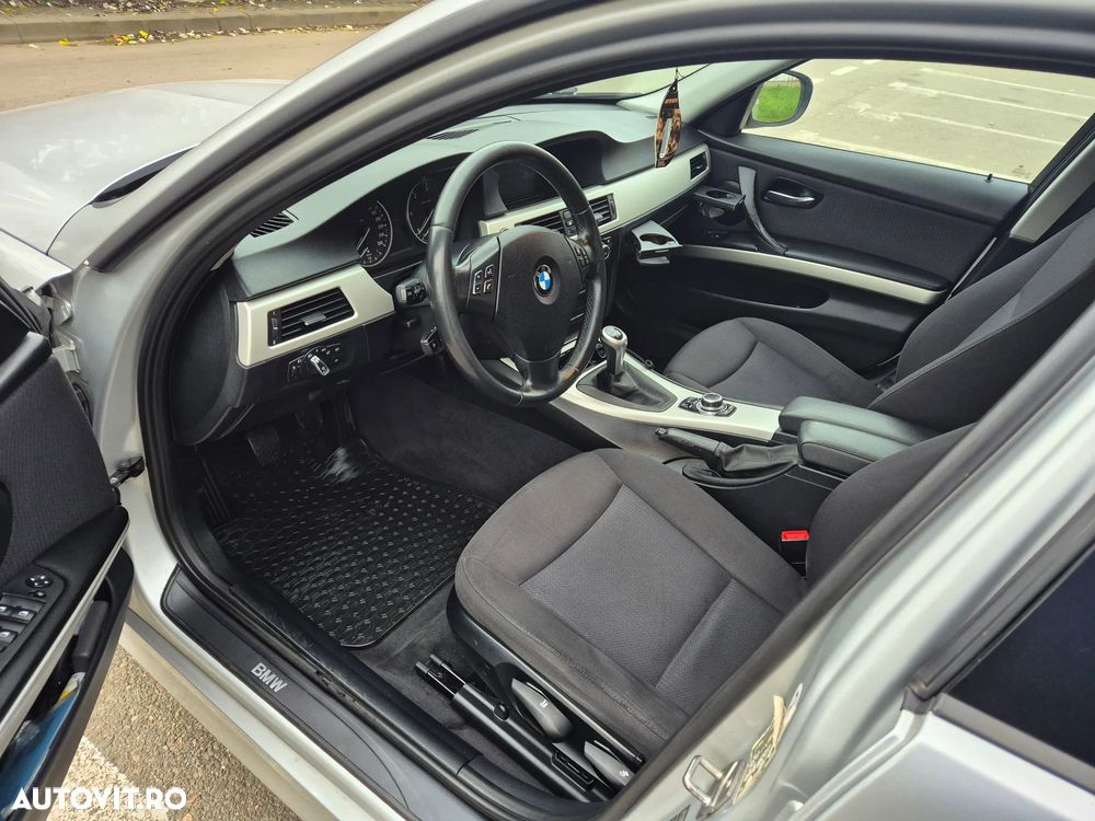 BMW Seria 3 318d - 8