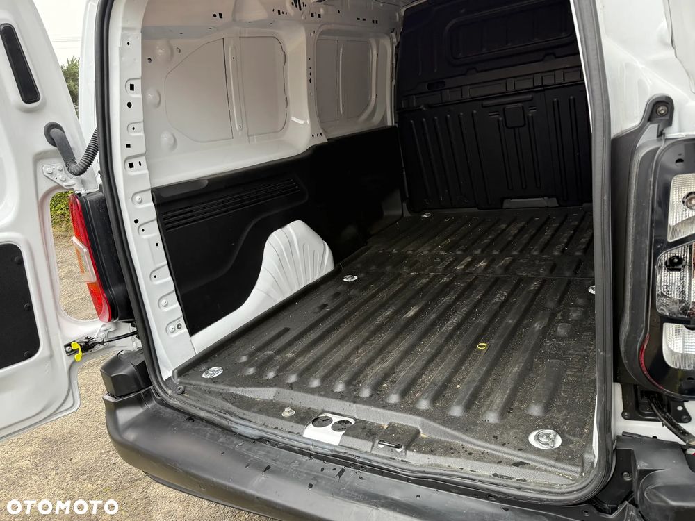 Peugeot Partner - 15