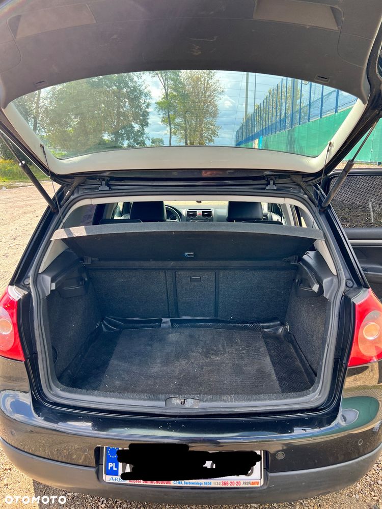 Volkswagen Golf V 1.9 TDI Comfortline - 15