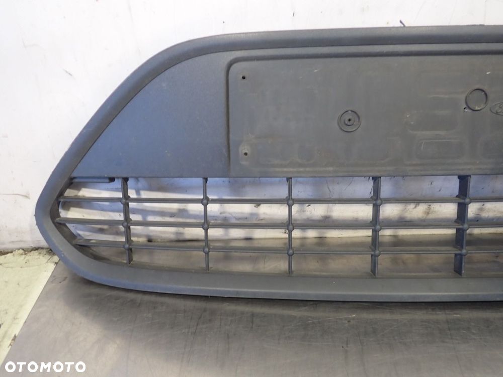 KRATKA ZDERZAKA PRZÓD FORD FOCUS MK2 - 2