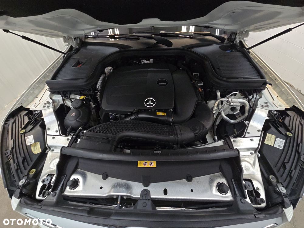 Mercedes-Benz GLC 300 4Matic 9G-TRONIC - 16