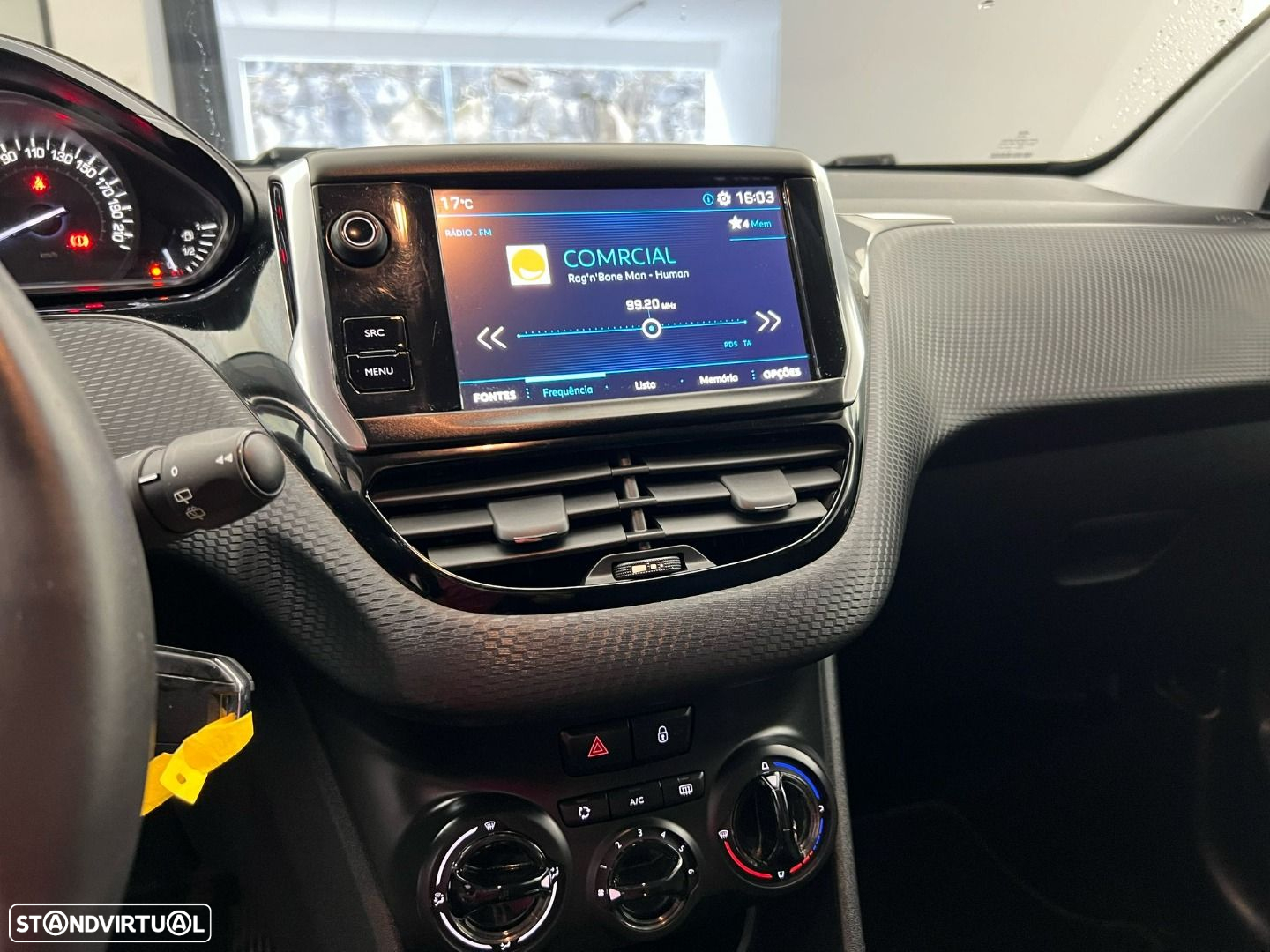 Peugeot 208 1.2 PureTech Style - 5