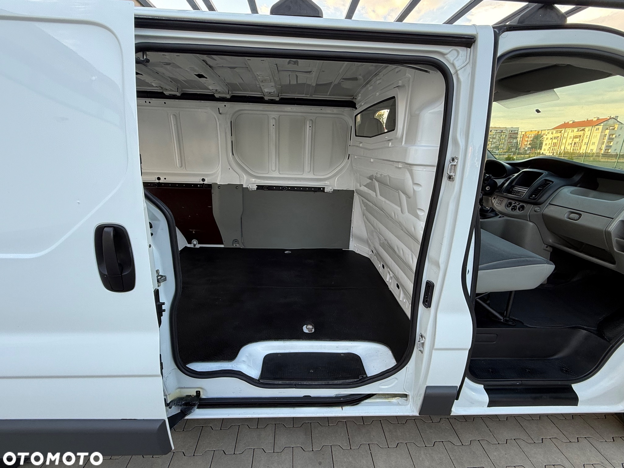 Opel Vivaro - 28