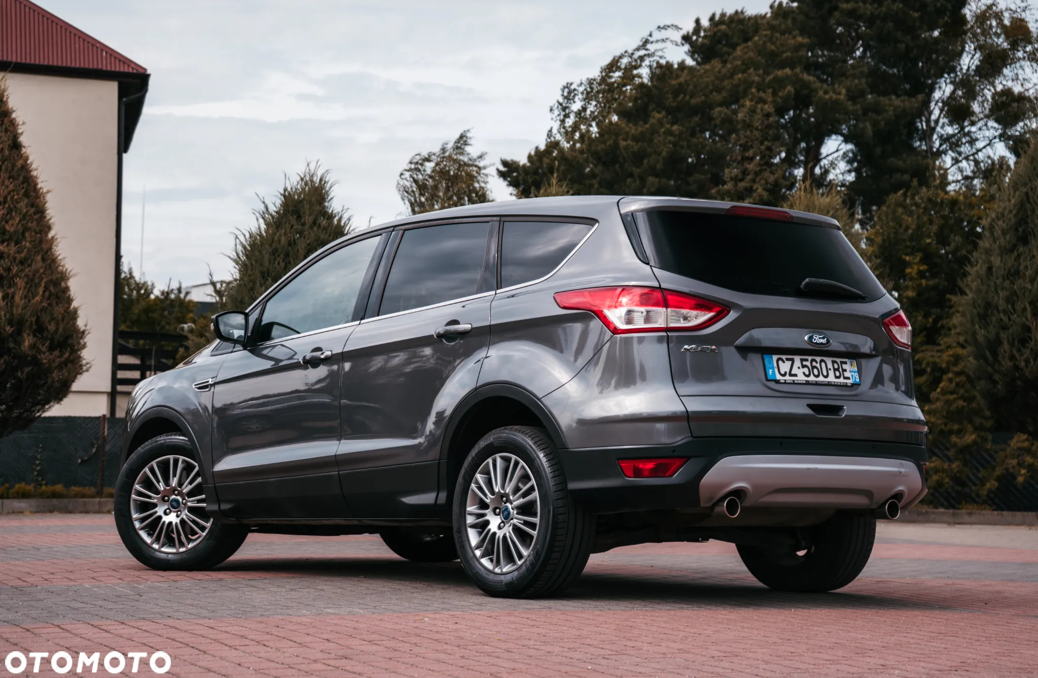 Ford Kuga 2.0 TDCi 2x4 Titanium - 11