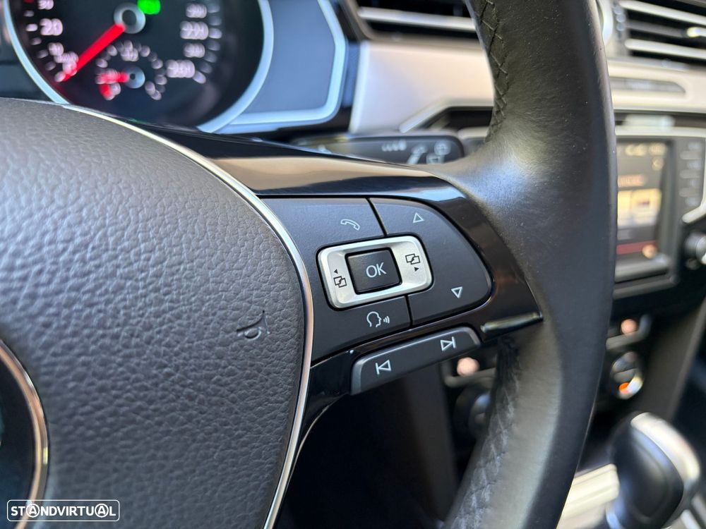 VW Passat Variant 2.0 TDI Highline DSG - 15