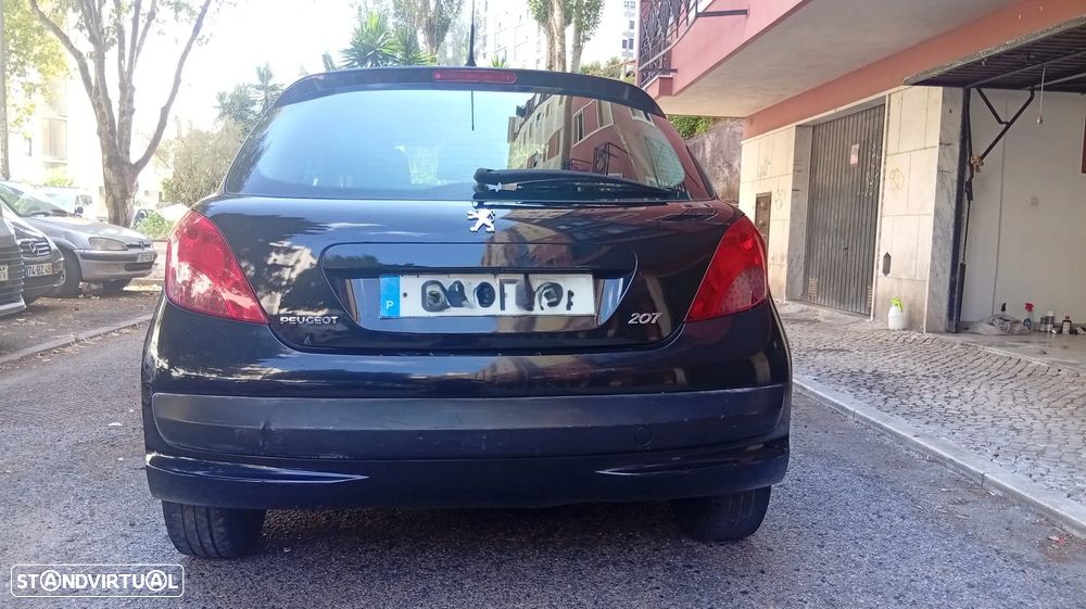 Peugeot 207 1.4 16V Trendy - 4