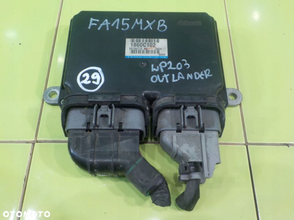 MITSUBISHI OUTLANDER III 2.0 B 15r 5D sterownik komputer silnika 1860C102 - 1