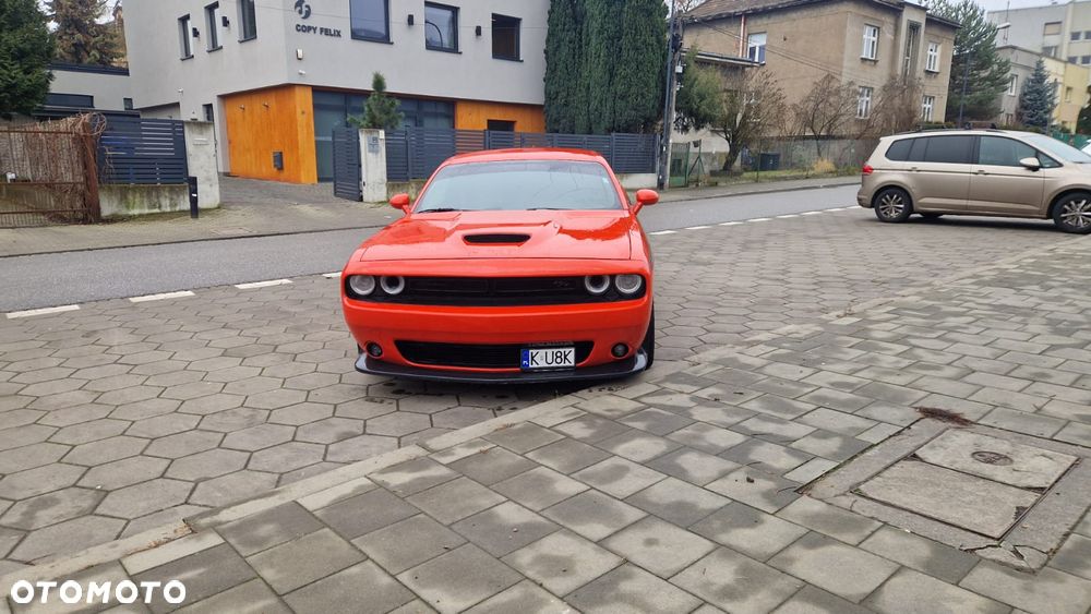 Dodge Challenger 5.7 R/T - 2