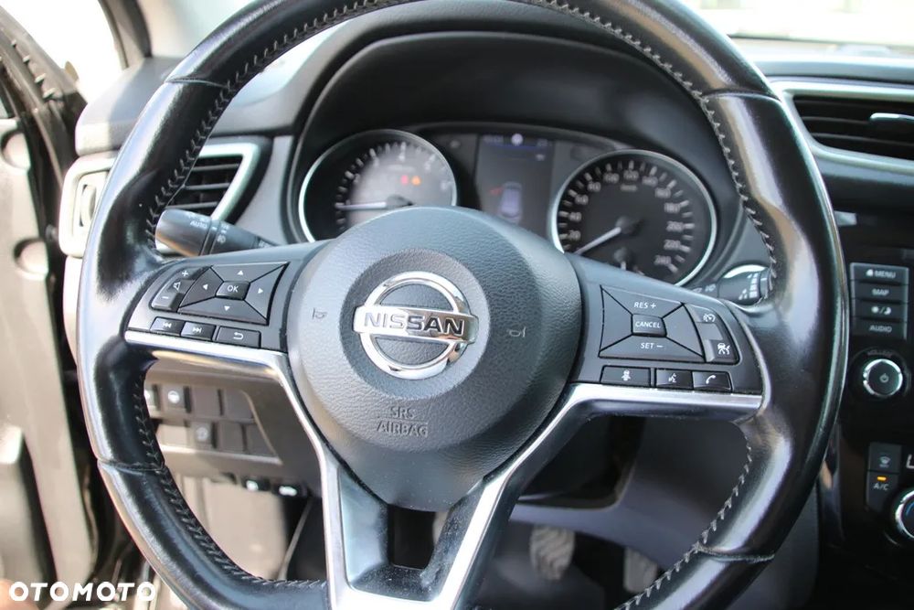 Nissan Qashqai 1.3 DIG-T N-Connecta - 16