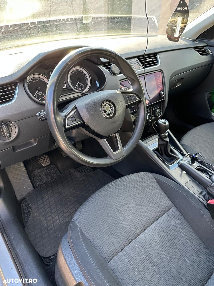 Skoda Octavia - 8