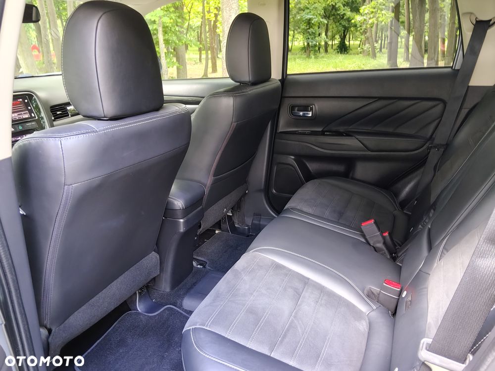 Mitsubishi Outlander 2.0 4WD - 20