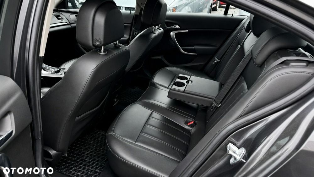 Opel Insignia 2.0 T Cosmo 4x4 - 8