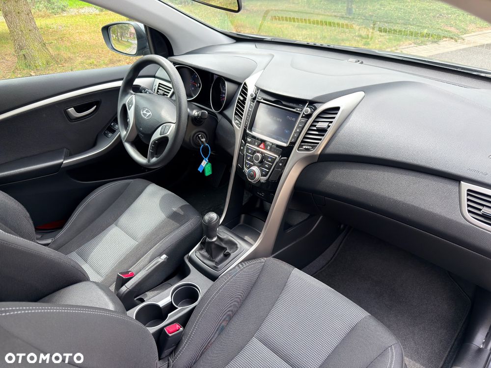 Hyundai i30 i30cw 1.4 CRDi Advantage - 34