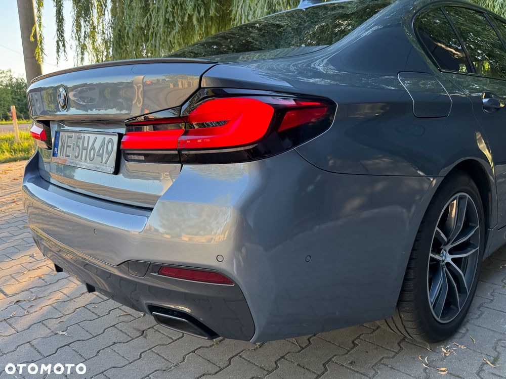 BMW Seria 5 530i xDrive mHEV M Sport sport - 12