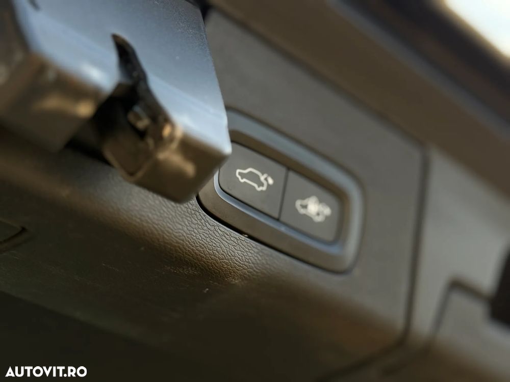 Volvo XC 60 T5 Geartronic RDesign - 27