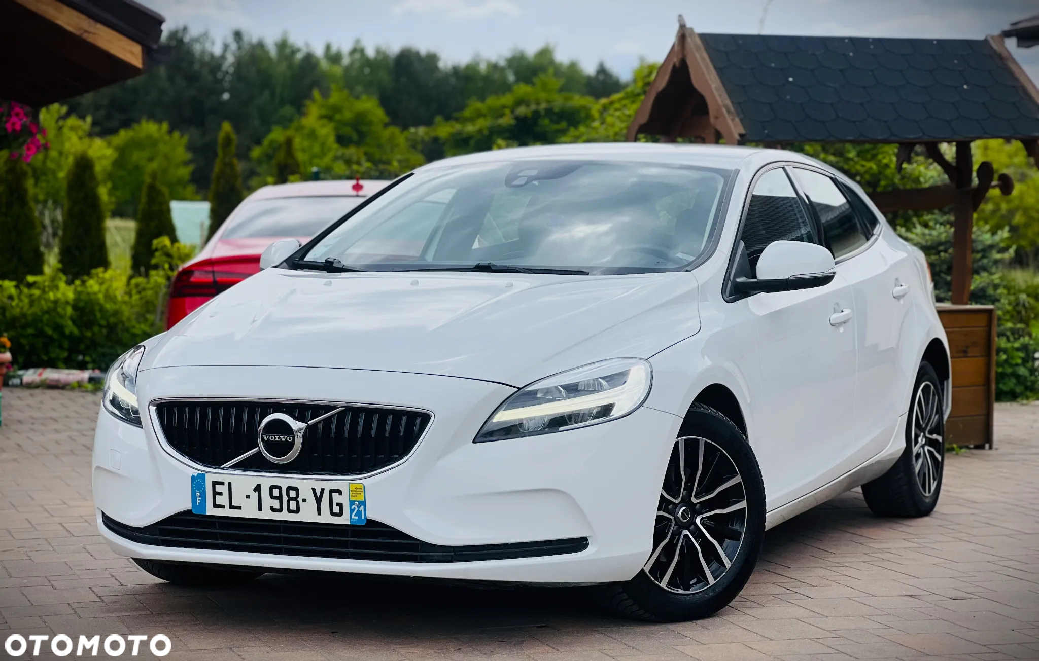 Volvo V40 D2 Drive-E Momentum - 9