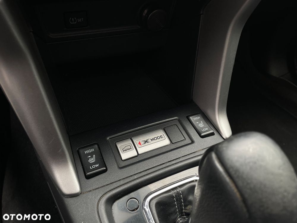 Subaru Forester 2.0 D Exclusive Lineartronic - 13