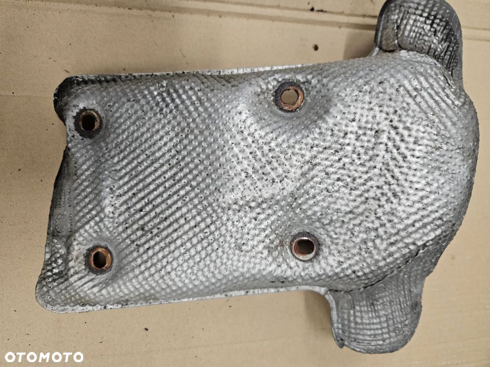 Fiat Grande Punto 1.2 1.4 8V osłona termiczna katalizatora 51831884 - 1