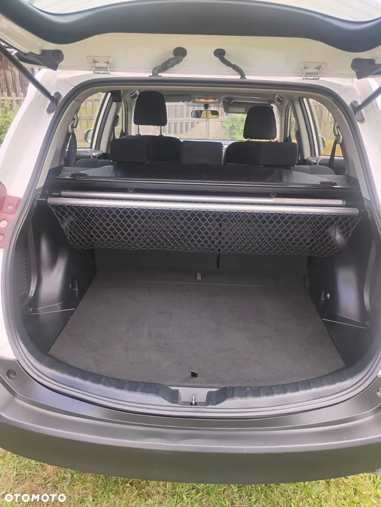 Toyota RAV4 - 4
