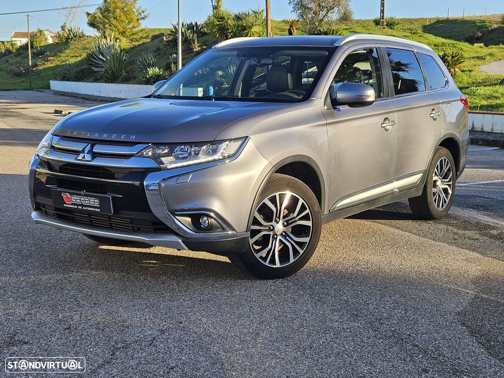 Mitsubishi Outlander 2.2 DI-D Instyle Navi - 3