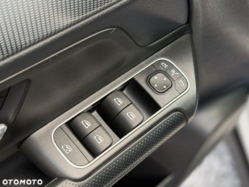 Mercedes-Benz GLB 200 d 8G-DCT Progressive - 27