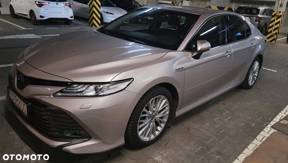 Toyota Camry 2.5 Hybrid Executive CVT - 14