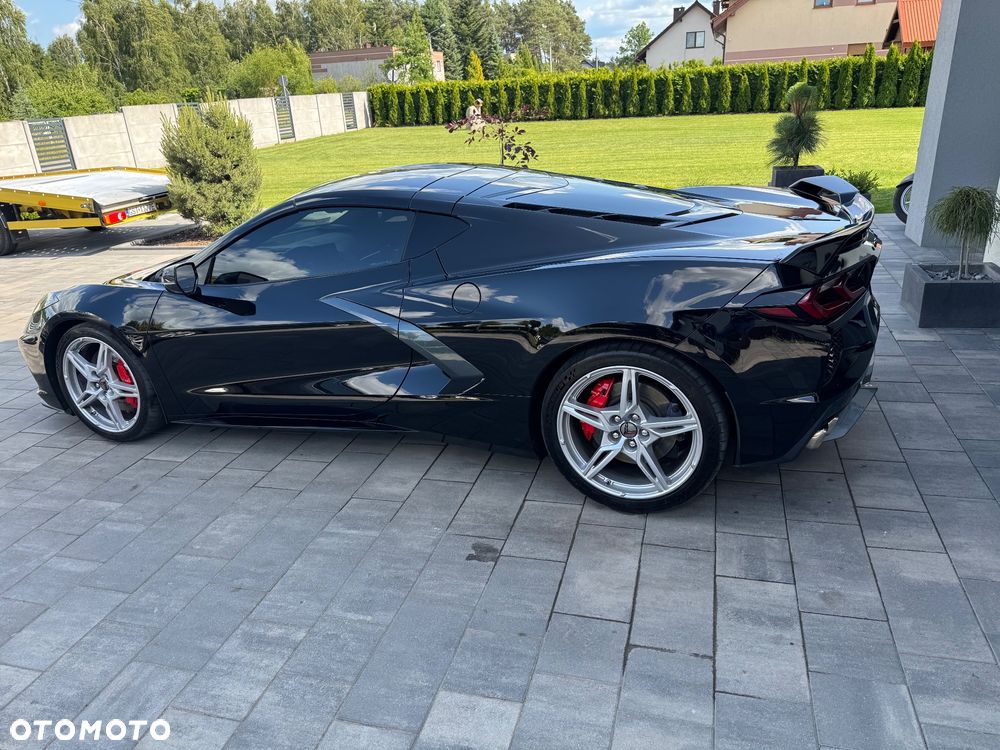 Chevrolet Corvette - 24