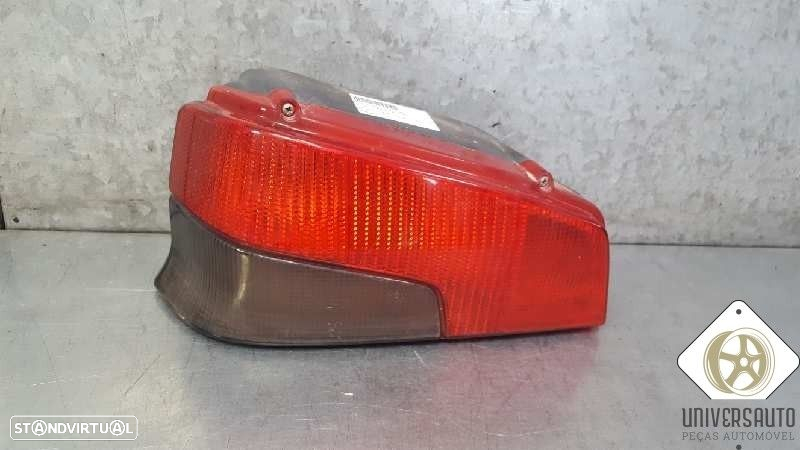 FAROLIM TRASEIRO ESQUERDO PEUGEOT 106 I 1995 - 3