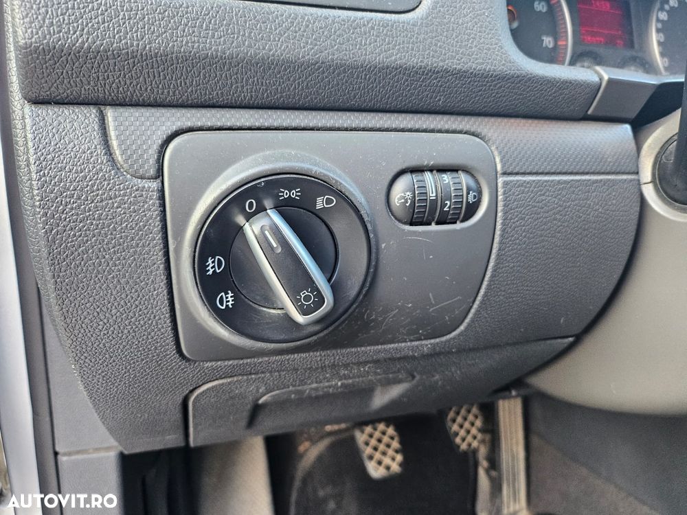 Volkswagen Golf 1.4 - 13