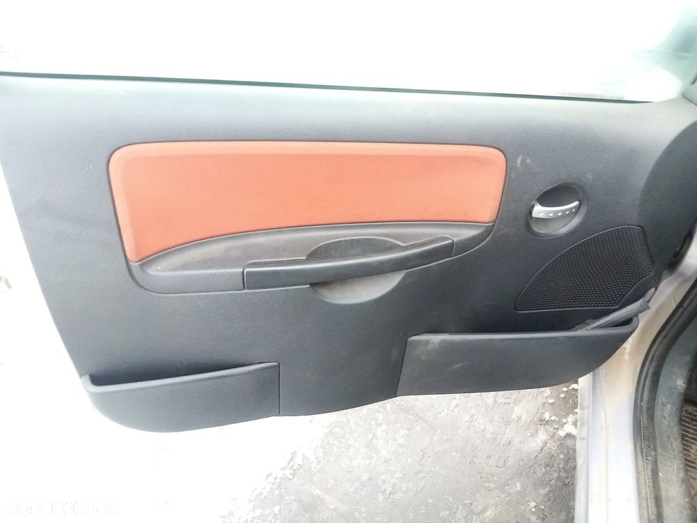 CITROEN C2 1.1 HFX 03 - 05 - OSLONA PRZECIWSLONECZNA LEWA PRAWA - 18