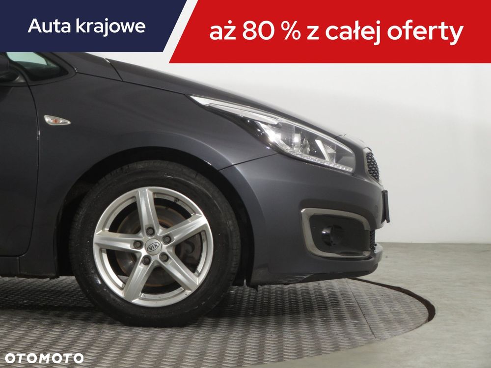 Kia Ceed - 16