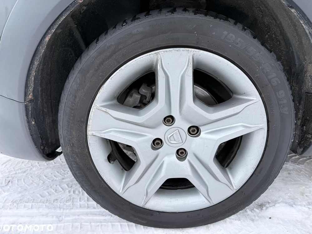 Dacia Lodgy dCi 110 Stepway Celebration - 11