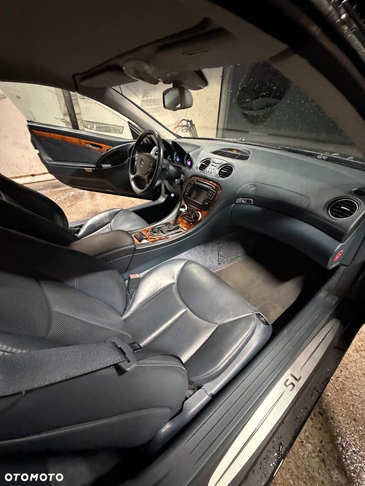 Mercedes-Benz SL - 19