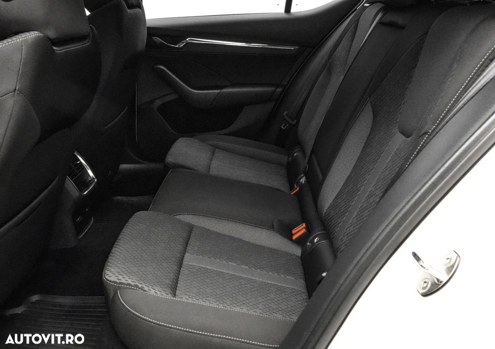 Skoda Octavia 1.0 TSI e-TEC DSG First Edition - 16