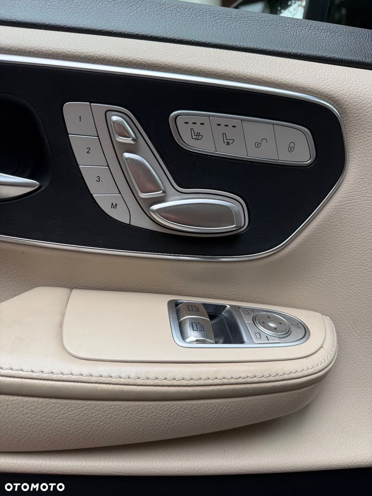 Mercedes-Benz Klasa V 300 d 4-Matic Avantgarde 9G-Tronic (d³ugi) - 19