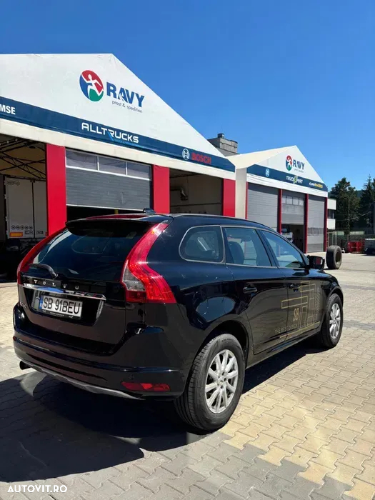 Volvo XC 60 D3 Start-Stop Momentum - 2