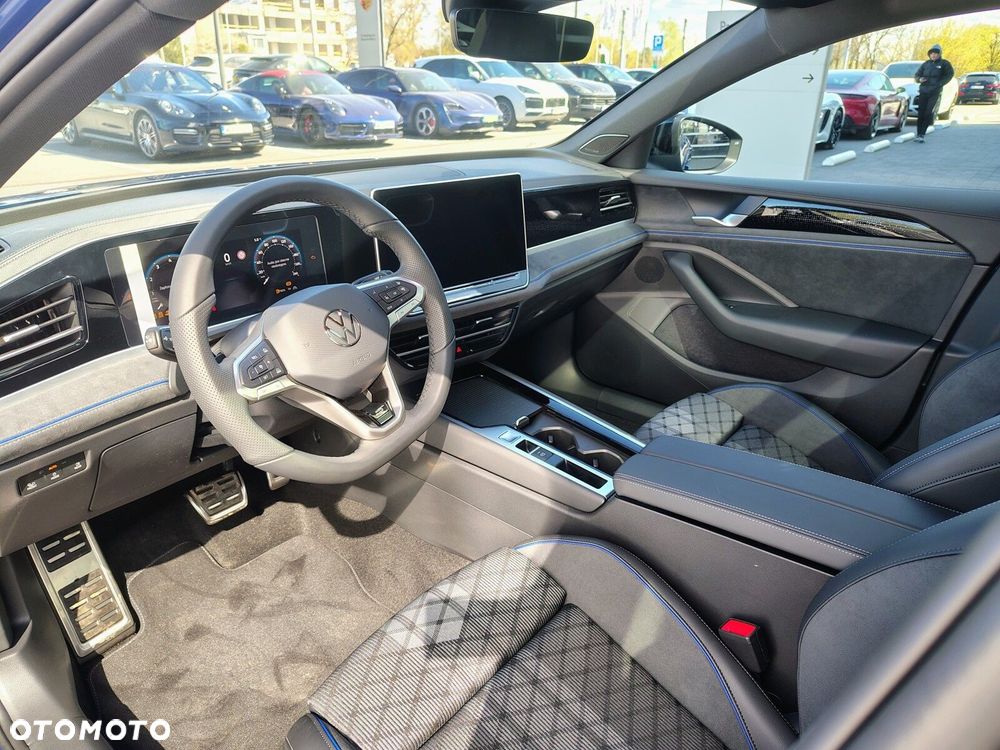Volkswagen Passat - 6