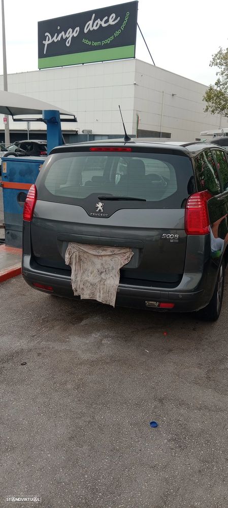 Peugeot 5008 - 17