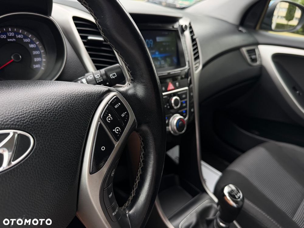 Hyundai i30 1.4 Premium - 21
