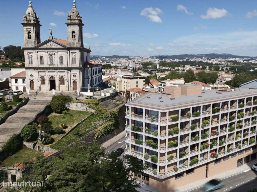 T1 + 1 com garagem, no gaveto entre a rua pinto bessa e rua do Bonf... - Grande imagem: 4/11