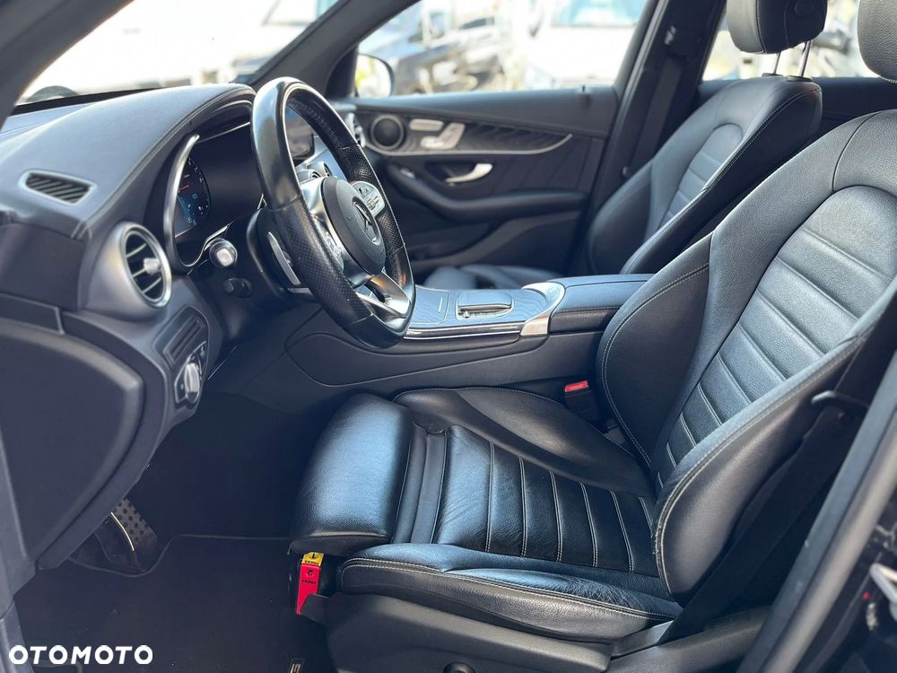 Mercedes-Benz GLC 300 e 4-Matic - 11