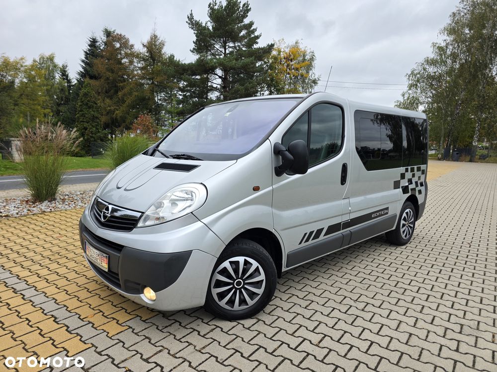 Opel Vivaro - 1