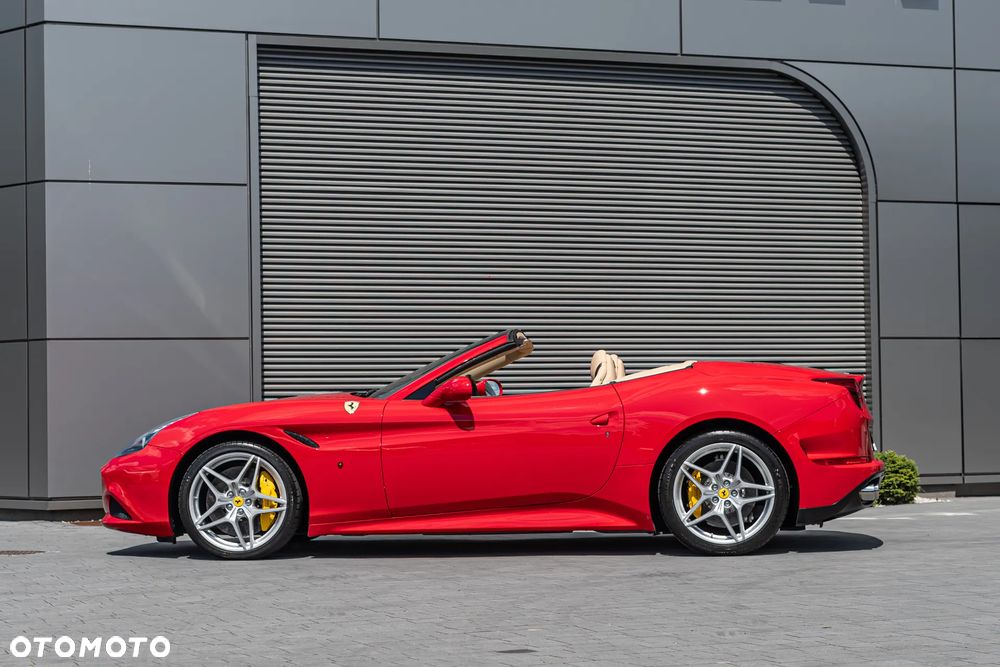 Ferrari California T - 7