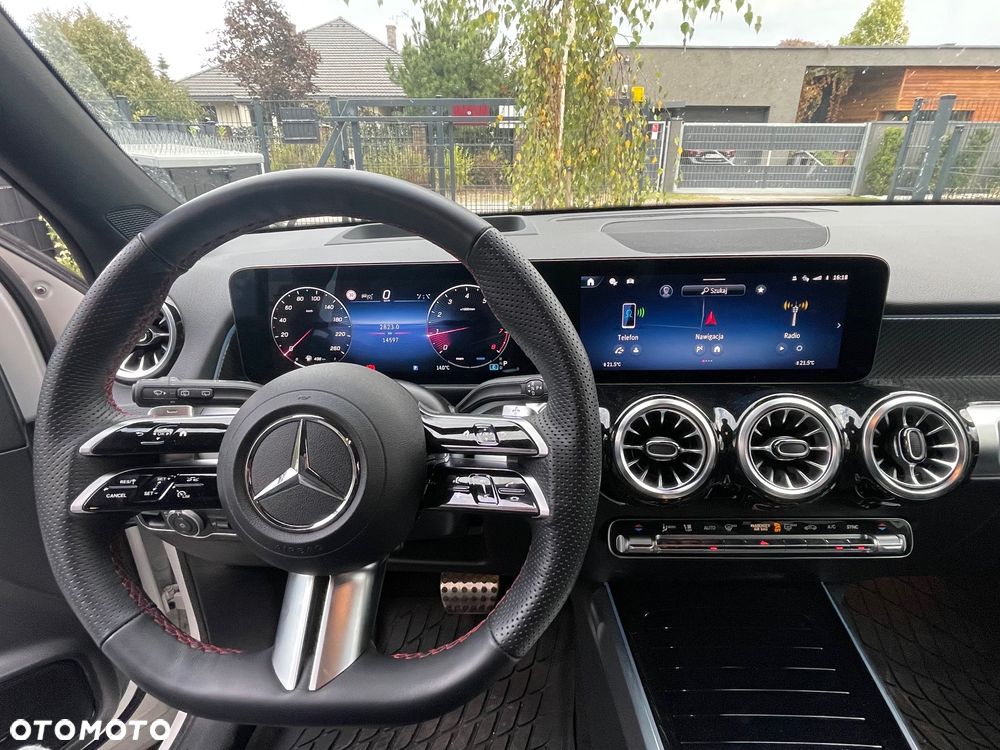Mercedes-Benz GLB 220 mHEV 4-Matic AMG Line 8G-DCT - 6