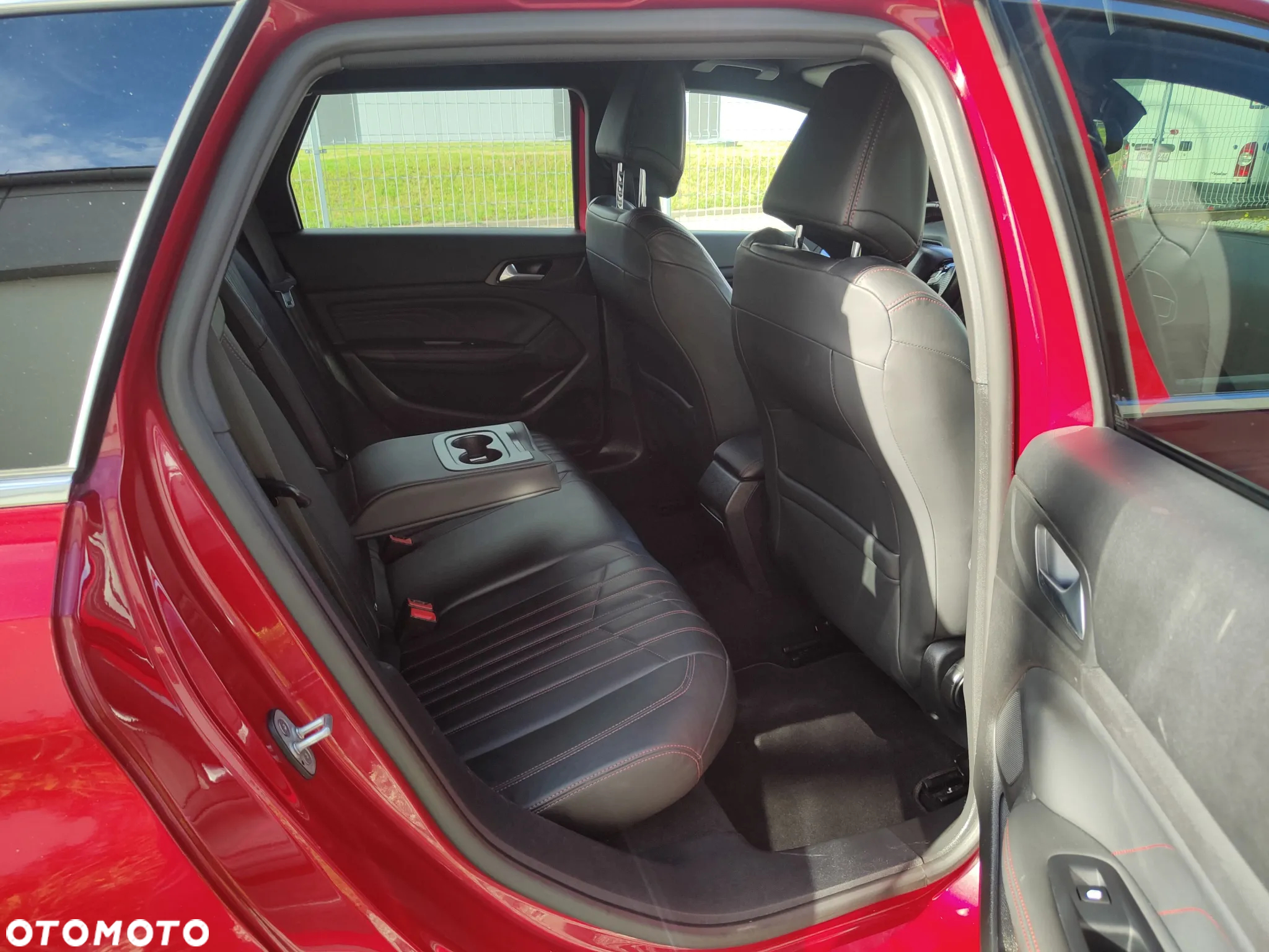 Peugeot 308 SW BlueHDi 130 EAT8 Stop & Start GT - 13