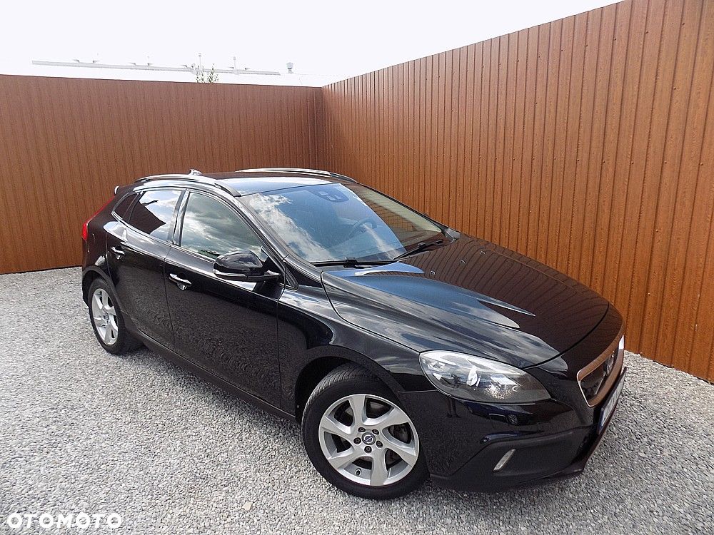 Volvo V40 Cross Country T4 AWD Momentum - 2