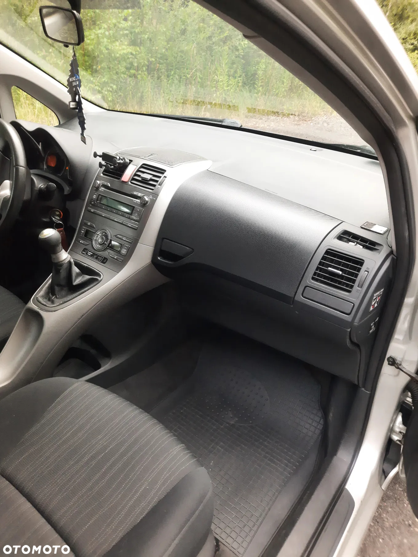 Toyota Auris 1.4 D-4D - 10