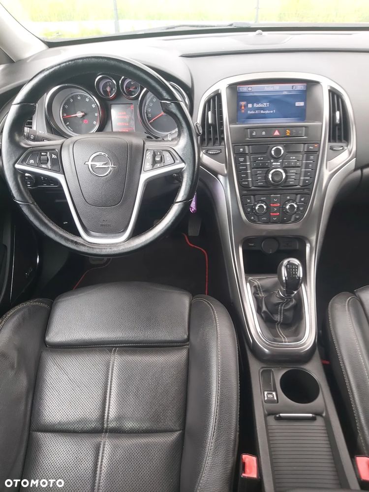 Opel Astra 1.4 Turbo Cosmo - 29
